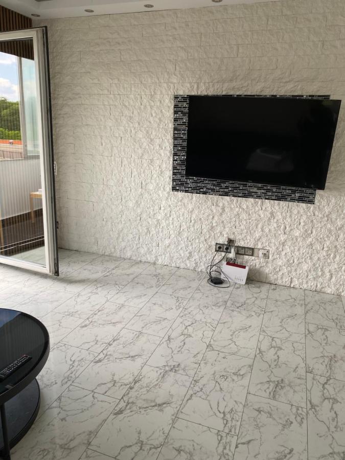 4 Zw M. Blick V. Balkon Auf Lech Apartment เอาก์สเบิร์ก ภายนอก รูปภาพ
